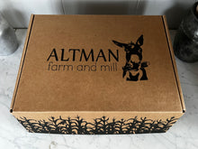 Load image into Gallery viewer, Classic Gift Box